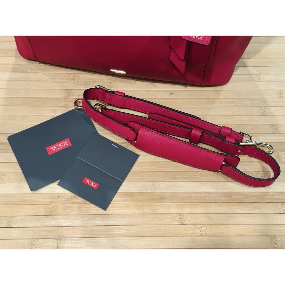 Tumi Varek Raspberry Large Travel Bag Purse Carryall Laptop Tote Bag Carry-On VG - Picture 6 of 16